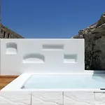 Aparthotel Whiteart 4*