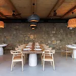 Whiteart Aparthotel Agrari (Mykonos)