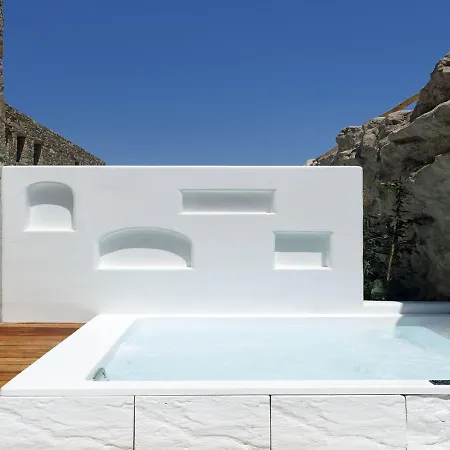 Aparthotel Whiteart 4*