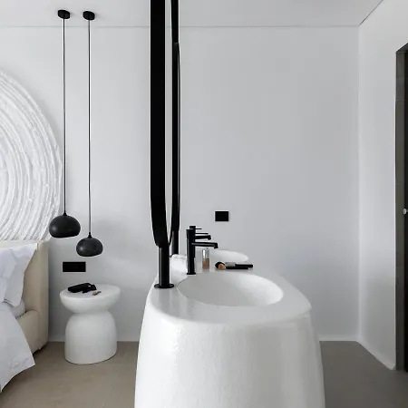 Aparthotel Whiteart 4*