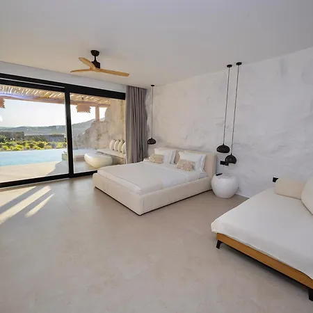 Whiteart Apartmanhotel 4*