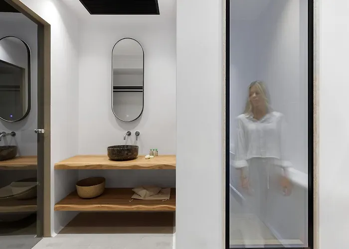 Whiteart Apartahotel Agrari (Mykonos)